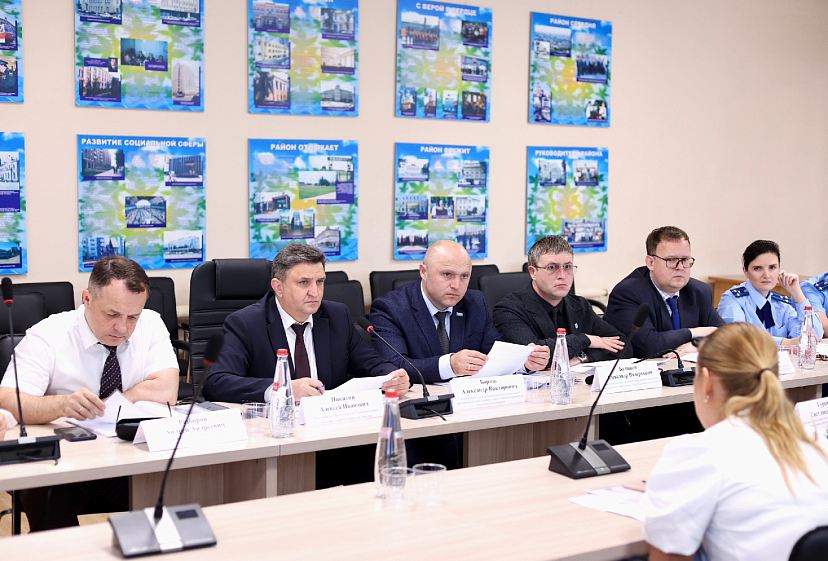 Саратовским работодателям поставили сроки повышения зарплат