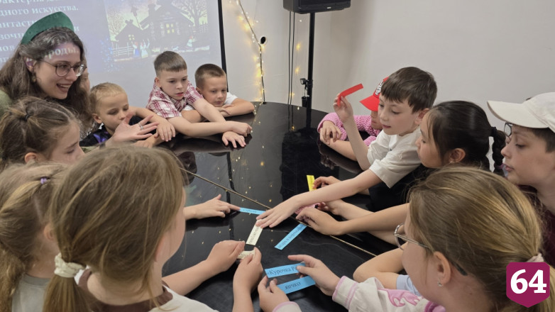 Школьников в каникулы знакомят с фольклором Саратовской области